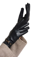 Load image into Gallery viewer, RINO AND PELLE<BR>
Giske Leather Gloves<BR>
Black, Brown<BR>