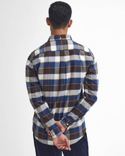 Load image into Gallery viewer, BARBOUR<BR>
Valley Tailored Long Sleeve Shirt<BR>
Ecru<BR>