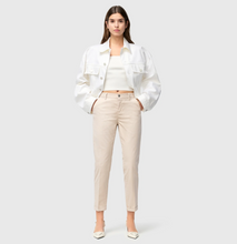Load image into Gallery viewer, MAC JEANS<BR>
Chino Turn Up Women's Pants<BR>
Ivory, Navy<BR>