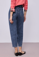 Load image into Gallery viewer, STREET ONE<BR>
Karlie Barrel Leg Jeans<BR>
Blue<BR>