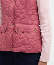 Load image into Gallery viewer, BARBOUR<BR>
Otterburn Gilet<BR>
Pink<BR>