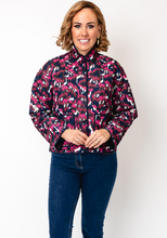 Load image into Gallery viewer, FRANSA<BR>
Claudine Quilt Jacket<BR>
Navy/Pink<BR>