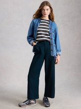 Load image into Gallery viewer, WHITE STUFF<BR>
Tia Linen Crop Trousers<BR>
Navy<BR>