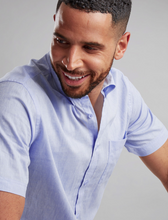 Load image into Gallery viewer, VEDONEIRE<BR>
Short Sleeve Linen Shirt<BR>
Olive, Sky<BR>