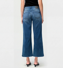 Load image into Gallery viewer, MAC JEANS<BR>
Dream Wide Crop Jeans<BR>
Navy<BR>
