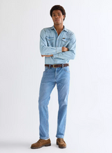 Load image into Gallery viewer, WRANGLER<BR>
Greensboro Jeans<BR>
Tobacco Ice<BR>