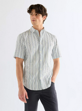 Load image into Gallery viewer, WRANGLER<BR>
Short Sleeve Shirt<BR>
Navy/White<BR>