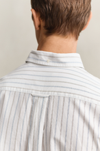 Load image into Gallery viewer, GANT<BR>
Classic Oxford Stripe Shirt<BR>
Sky, White<BR>