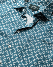 Load image into Gallery viewer, RODD AND GUNN<BR>
Crown Hill Short Sleeve Shirt<BR>
Royal, Bluestone<BR>