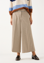 Load image into Gallery viewer, MORE AND MORE<BR>
Check Culotte<BR>
Cream<BR>