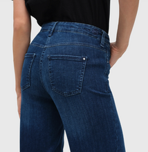 Load image into Gallery viewer, MAC JEANS<BR>
Dream Wide Jeans<BR>
68<BR>
