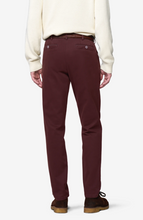 Load image into Gallery viewer, MEYER<BR>
Oslo New York Fine Texture Trousers<BR>
Brown, Burgundy<BR>