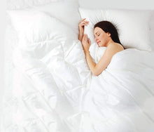 Load image into Gallery viewer, FINE BEDDING COMPANY<BR>
10.5 Tog Breathe Duvet<BR>
