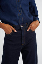 Load image into Gallery viewer, INWEAR<BR>
Katelin Straight Jeans<BR>
Blue Denim<BR>
