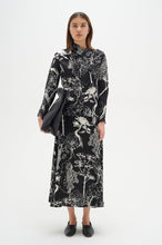 Load image into Gallery viewer, INWEAR<BR>
Nellly Blouse<BR>
Black or Cream<BR>