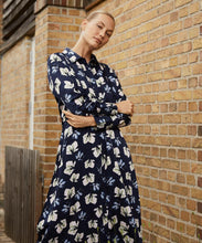 Load image into Gallery viewer, MASAI <BR>
Nolivienne Dress <BR>
Navy floral <BR>