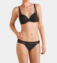 Load image into Gallery viewer, TRIUMPH AMOURETTE SPOTLIGHT WIRED PADDED BRA