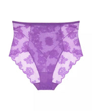 Load image into Gallery viewer, TRIUMPH <BR>
Amourette 300 Summer High Waist Brief <BR>
Blueberry cream <BR>