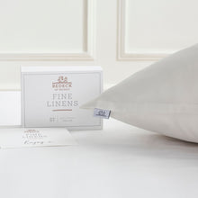 Load image into Gallery viewer, BEDECK <BR>
Silk Pillowcase <BR>
White <BR>