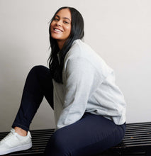 Load image into Gallery viewer, MAC <BR>
Skinny Jeans <BR>
Dark wash Denim <BR>