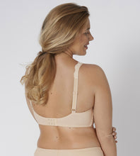 Load image into Gallery viewer, TRIUMPH <BR>
Amourette 300 WHP, Wire, Padded Bra <BR>