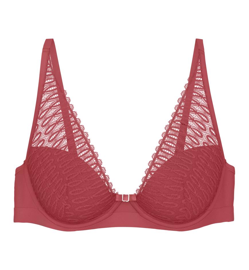 TRIUMPH LINGERIE <BR>
Aura Spotlight Wired padded bra <BR>
Strawberry Allure <BR>