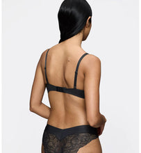 Load image into Gallery viewer, TRIUMPH&lt;BR&gt;
Body Makeup Illusion Lace&lt;BR&gt;
Ivory or Purple &lt;BR&gt;
