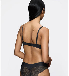 TRIUMPH<BR>
Body Makeup Illusion Lace<BR>
Ivory or Purple <BR>