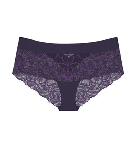 TRIUMPH<BR>
Makeup Illusion Lace Shorty<BR>
Ivory & Purple<BR>