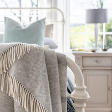 Load image into Gallery viewer, JOHN HANLY <BR>
Merino Wool Cashmere Throw <BR>
Pale Grey &amp; Cream Herringbone <BR>
