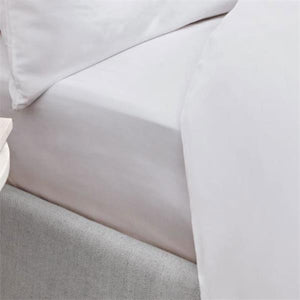 BIANCA <BR>
400 TC 100% cotton sateen sheets <BR>
White or Blush <BR>
