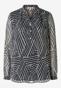 MORE & MORE <BR>
Chiffon blouse with print <BR>
Mink & Navy <BR>