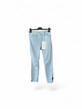 Load image into Gallery viewer, MAC JEANS<BR>
Dream Summer Jeans<BR>
Blue or Beige<BR>
