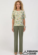 Load image into Gallery viewer, BIANCA <BR>
Short Sleeved printed Top with buttons at back <BR>
Apple Multi <BR>
