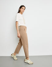 Load image into Gallery viewer, GERRY WEBER &lt;BR&gt;
Elegant 7/8-length stretch trousers &lt;BR&gt;
Sand &lt;BR&gt;
