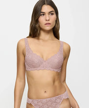 Load image into Gallery viewer, TRIUMPH LINGERIE &lt;BR&gt;
Amourette Wired padded bra &lt;BR&gt;
Mauve Rose &lt;BR&gt;
