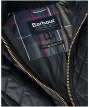 Load image into Gallery viewer, BARBOUR &lt;BR&gt;
Beadnell Fitted Quilted Jacket &lt;BR&gt;
Black &lt;BR&gt;
