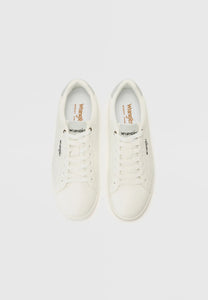 WRANGLER <BR>
Bennet Men's Low Shoe <BR>
Navy Blue or White <BR>