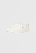 Load image into Gallery viewer, WRANGLER &lt;BR&gt;
Bennet Men&#39;s Low Shoe &lt;BR&gt;
Navy Blue or White &lt;BR&gt;
