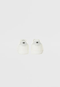 WRANGLER <BR>
Bennet Men's Low Shoe <BR>
Navy Blue or White <BR>