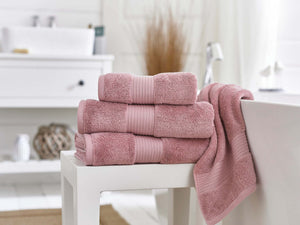 DEYONGS <BR>
Bliss 650 gram Pima Cotton Towel <BR>
Variety of colours <BR>