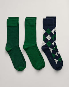 GANT <BR>
3-Pack Argyle Socks <BR>
Bottle or Wine combo <BR>