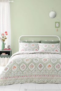CATHERINE LANSFIELD <BR>
Cameo Floral Reversible Quilted Bedspread <BNR>
Natural Green <BR>