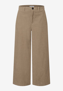 MORE & MORE <BR>
Corduroy culottes <BR>
Beige <BR>
