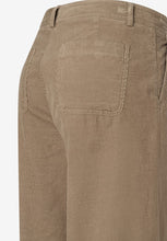 Load image into Gallery viewer, MORE &amp; MORE &lt;BR&gt;
Corduroy culottes &lt;BR&gt;
Beige &lt;BR&gt;
