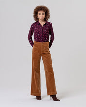 Load image into Gallery viewer, SURKANA <BR>
Wide corduroy trousers with pockets <BR>
Mustard <BR>
