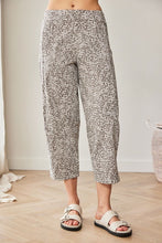 Load image into Gallery viewer, PERUZZI <BR>
Printed Slouch Trousers <BR>
Taupe <BR>
