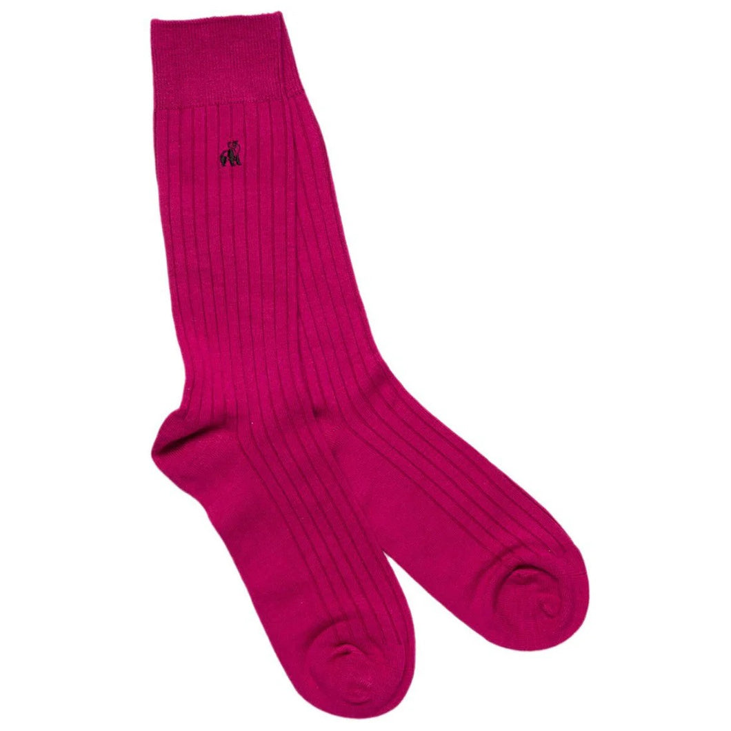SWOLE PANDA <br>
Mens bamboo sock <br>
Rich Pink <br>
UK 7-11
