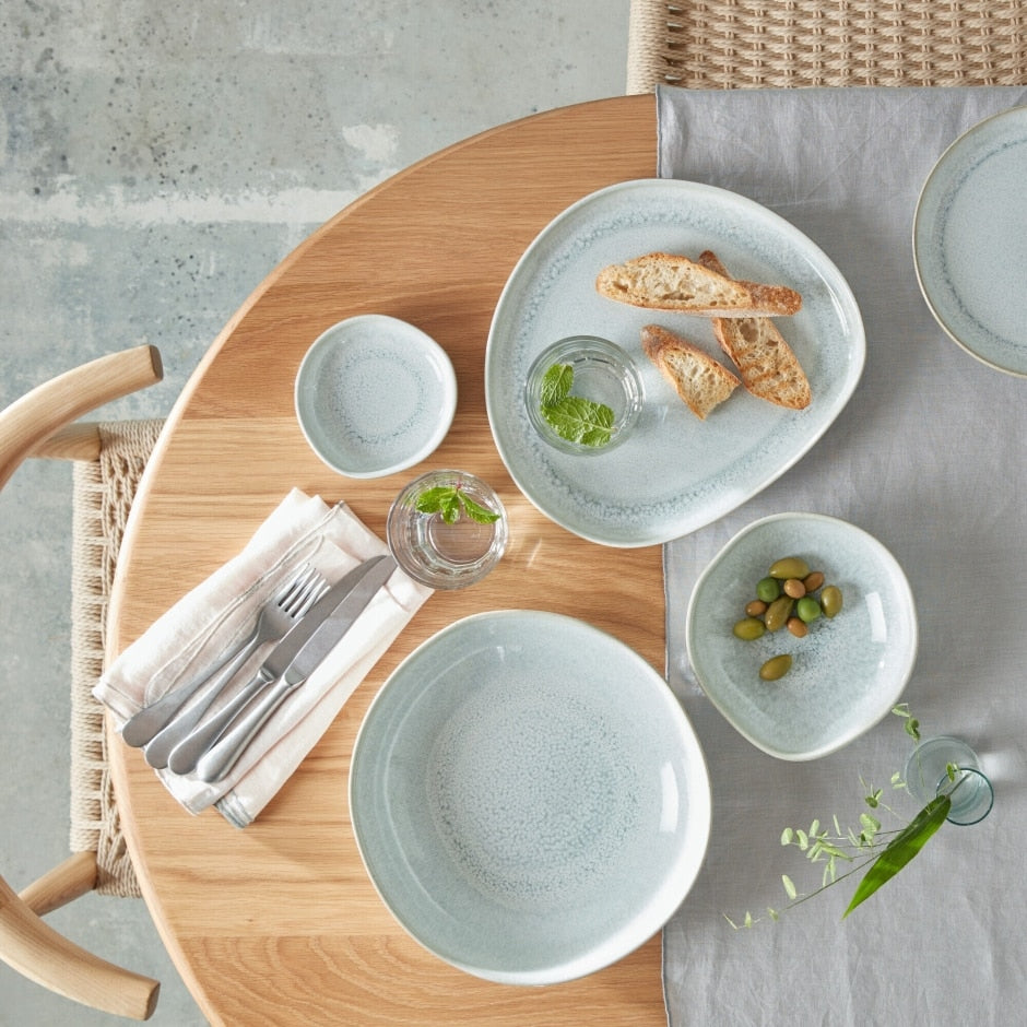 DENBY <BR>
Kiln Medium organic Dish<BR>
Green <BR>