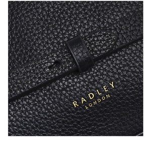 RADLEY OF LONDON <BR>
Dukes Place Shoulder Bag <BR>
Black <BR>